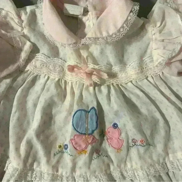 Vintage ruffle baby girl pink bow smocked pastel holiday shirt size 18 months - Picture 2 of 4